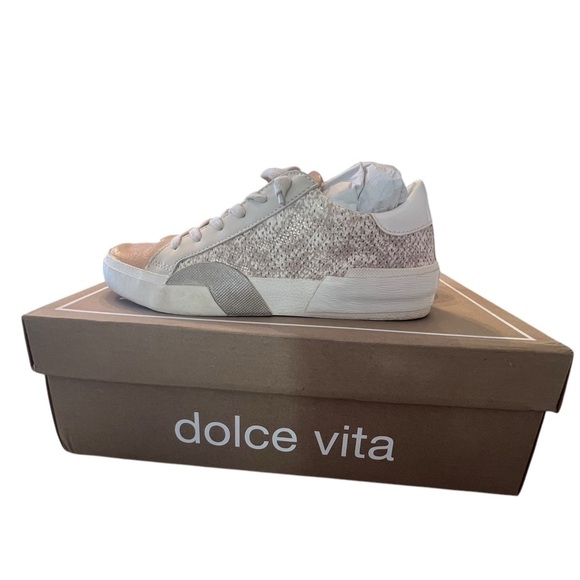Dolce Vita Women’s Sand Embossed Leather Sneakers in size 6 - Picture 5 of 8